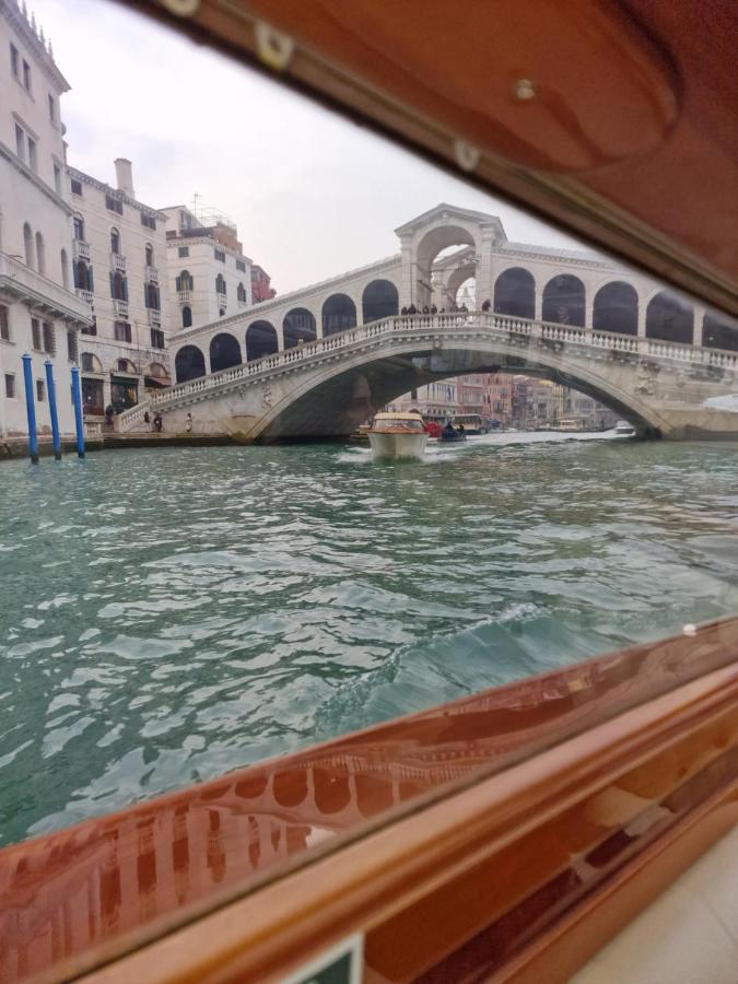 Appartamento Al Centro Di Venezia 6 Posti Letto Venice Exterior photo