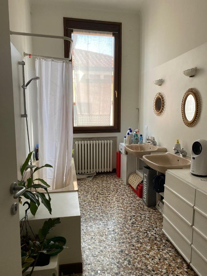Appartamento Al Centro Di Venezia 6 Posti Letto Venice Exterior photo