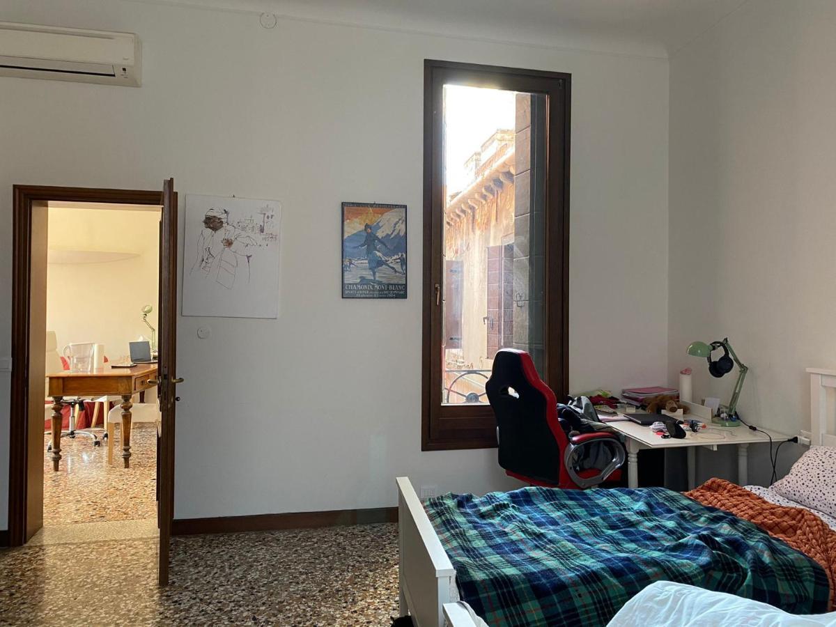 Appartamento Al Centro Di Venezia 6 Posti Letto Venice Exterior photo