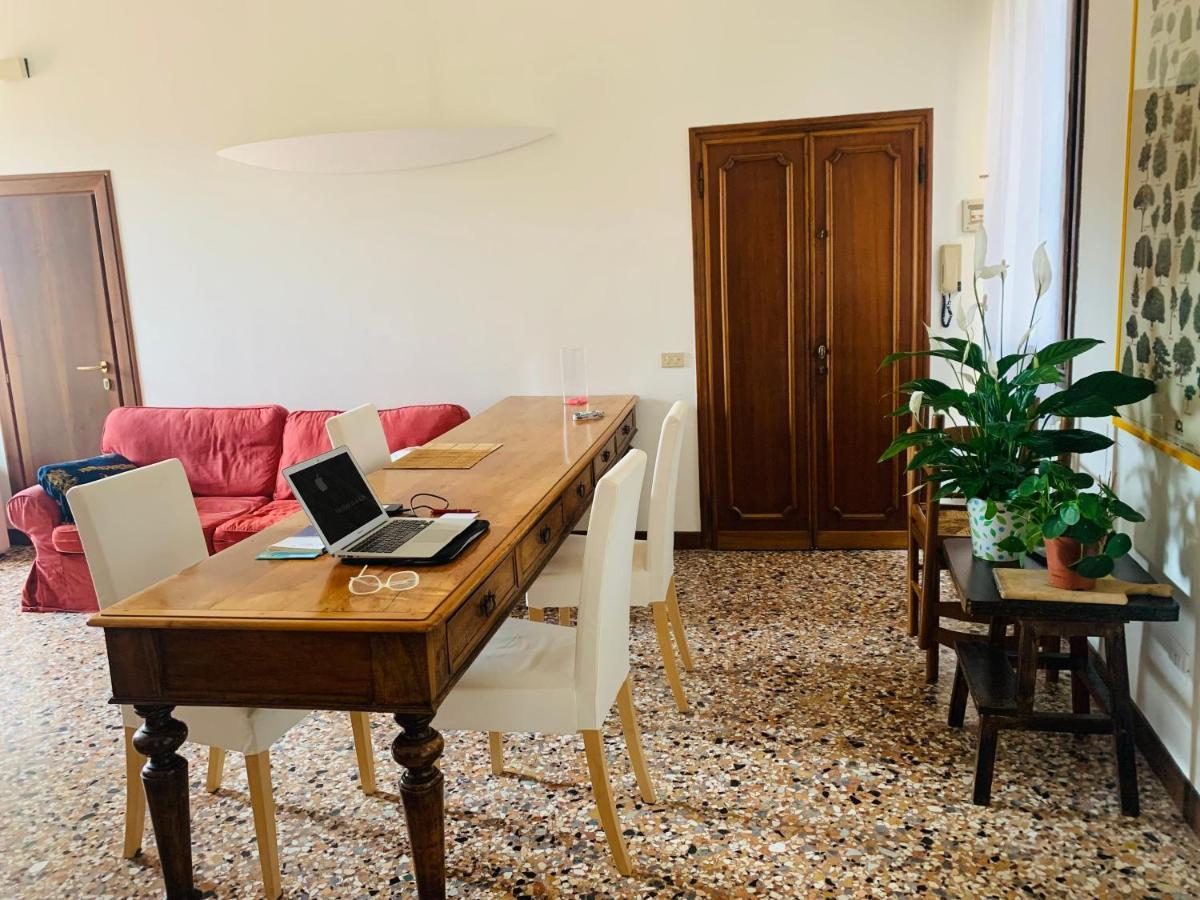 Appartamento Al Centro Di Venezia 6 Posti Letto Venice Exterior photo